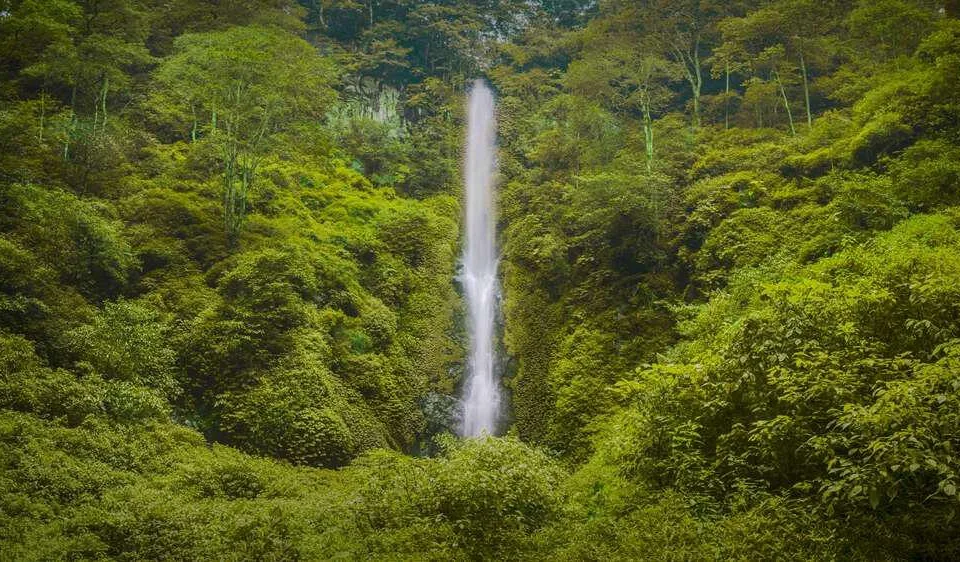 Air Terjun Coban Rais Batu - wisata alam Malang Batu
