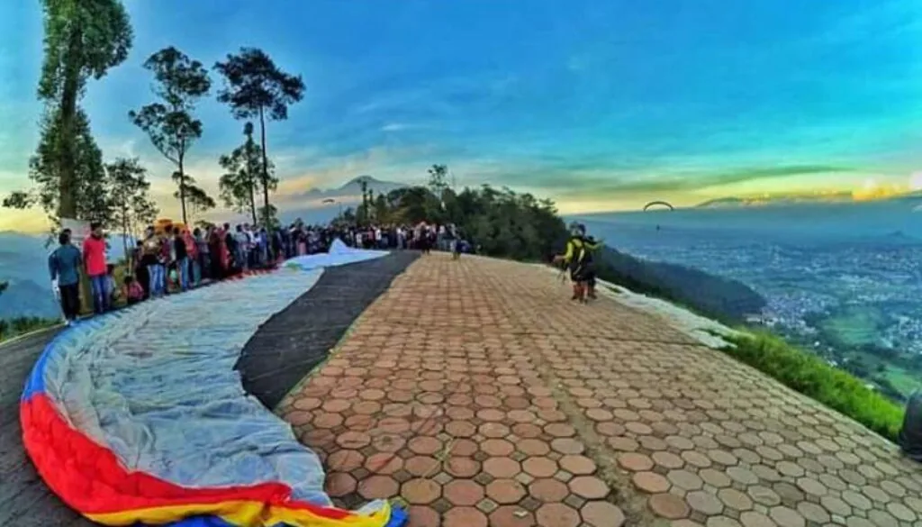 View Kota Batu dari Gunung Banyak